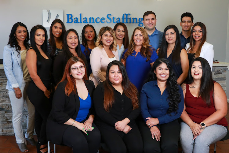 Agencias de empleo en Modesto, (California) – Mejores oficinas de trabajo cerca de ti - AF1QipP80VhiqYoNi0k78qqmfS7wFskRC1PC6rrbtThTw800 H500 K No